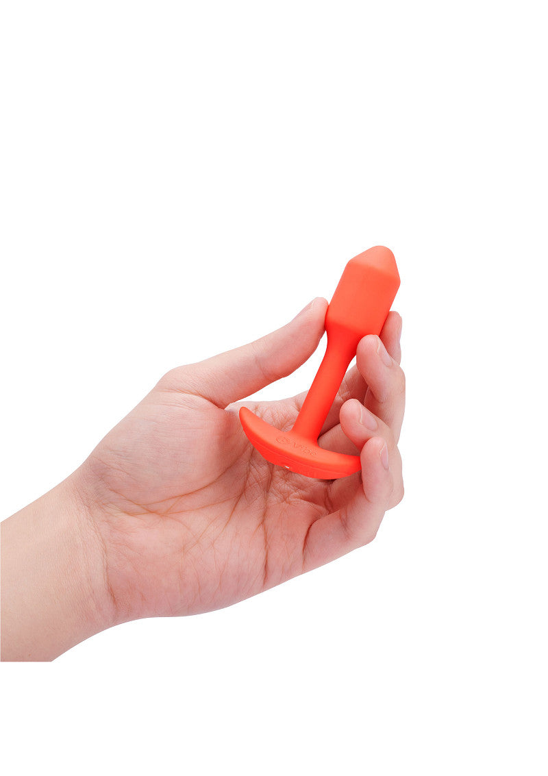 B-Vibe Vibrating Snug Plug S